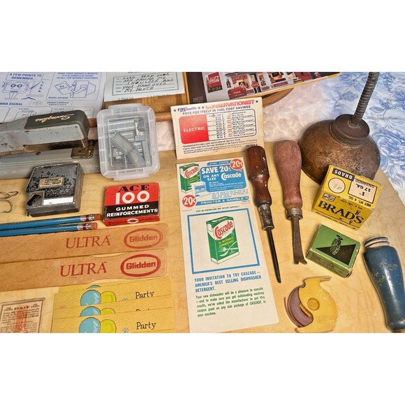 Vintage Lot of Household Items Tools Paper Nostalgia Office Supplies Cards - Picture 5 of 8
